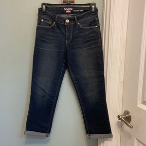 Levi’s capri jeans, dark blue